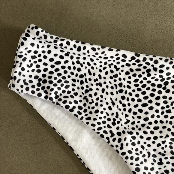 Shein bathing suit bottom - Picture 2 of 4